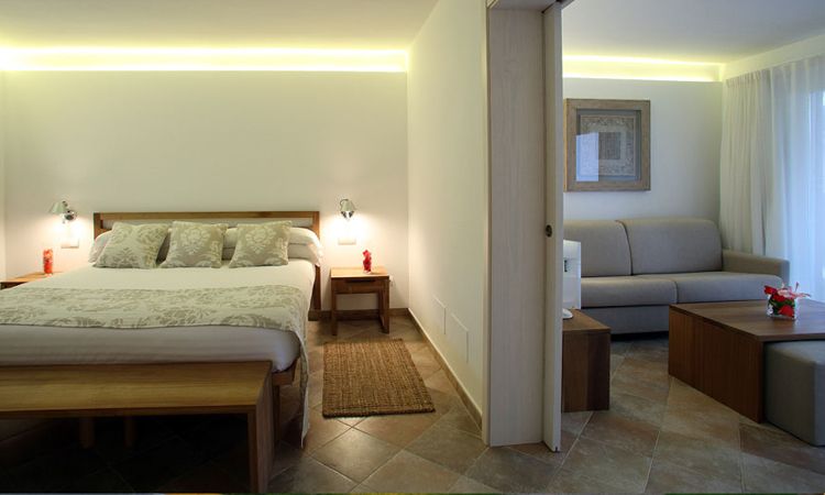 Biniarroca swimming pool and terrace