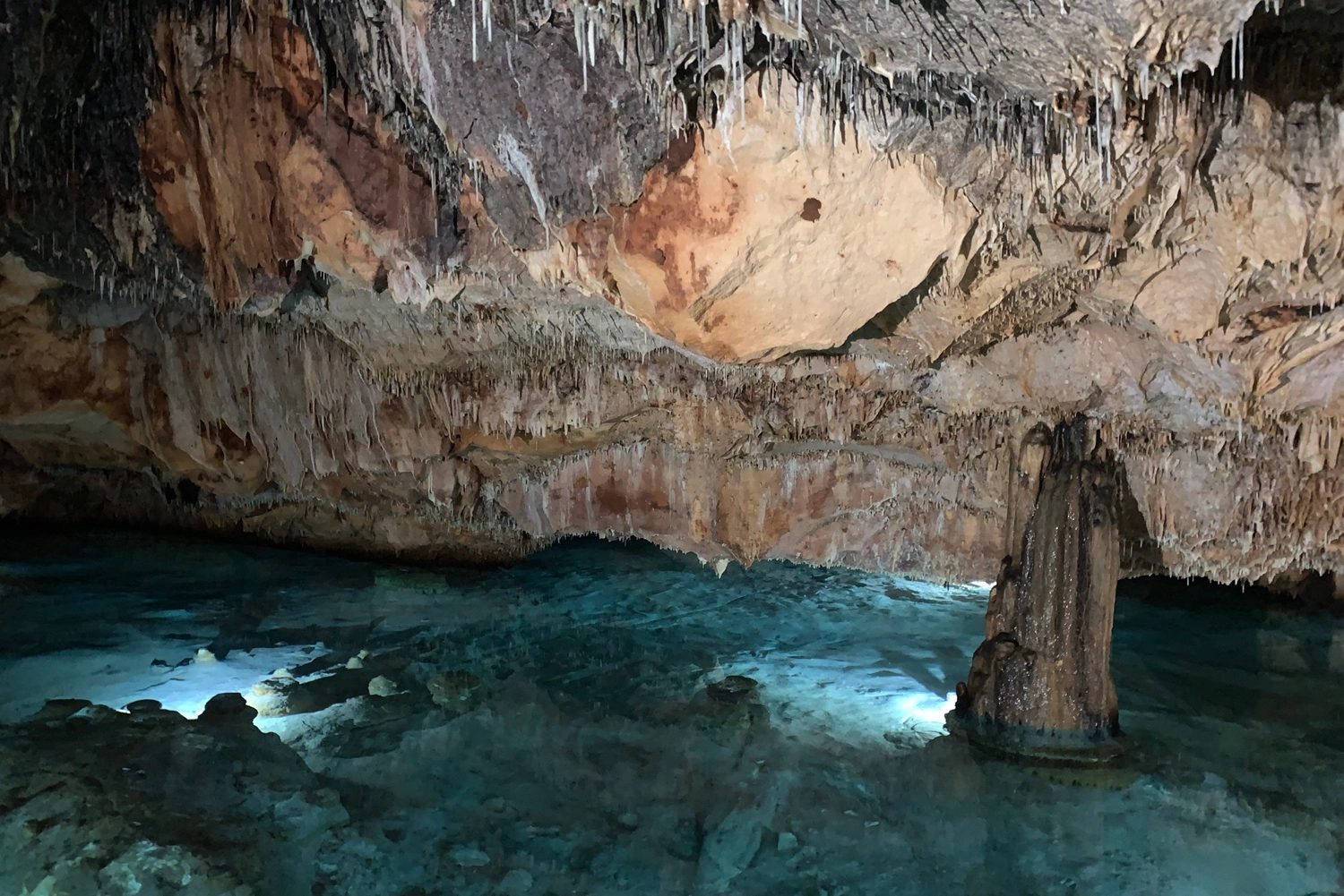 A Guide to Cova de S’Aigua | An Underground Cave System